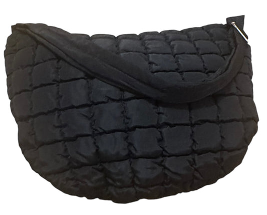 Besace noire
Besace nude 
Grand sac bandoulière 
matelassé
Couleur du sac : noire

Le modèle mesure 1m69.

Détails de la conception : 100% polyester.

Livraison sous 24h à 48h. Celle -ci vous est offerte à partir de 69€ d'achat.

Retours autonomes et gratuits sous un délai de 14 jours.