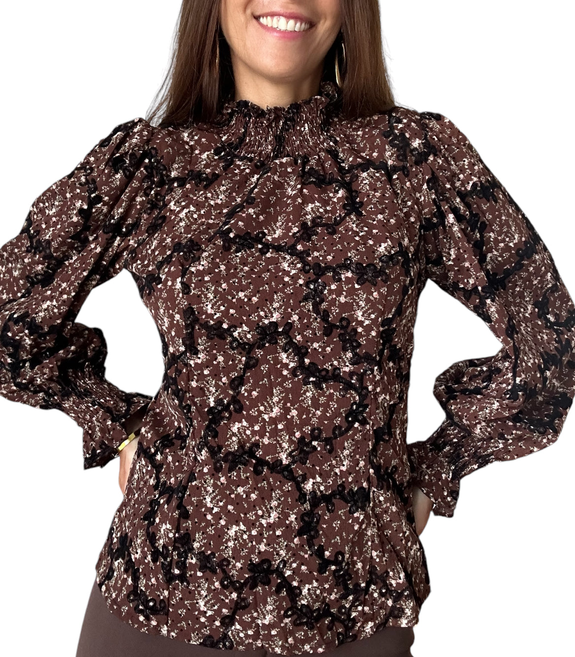 Idéal pour une allure chic en journée comme en soirée, il offre une silhouette flatteuse tout en apportant une touche de charme intemporel à votre garde-robe.

Le modèle mesure 1m69 et porte une taille S.

Détails de la conception ;Fabrication Italienne ;100% polyester;

Livraison sous 24h à 48h. Celle -ci vous est offerte à partir de 69€ d'achat.
haut avec col pas cher
haut avec manche bouffante
haut pas cher
haut tendance automne 

