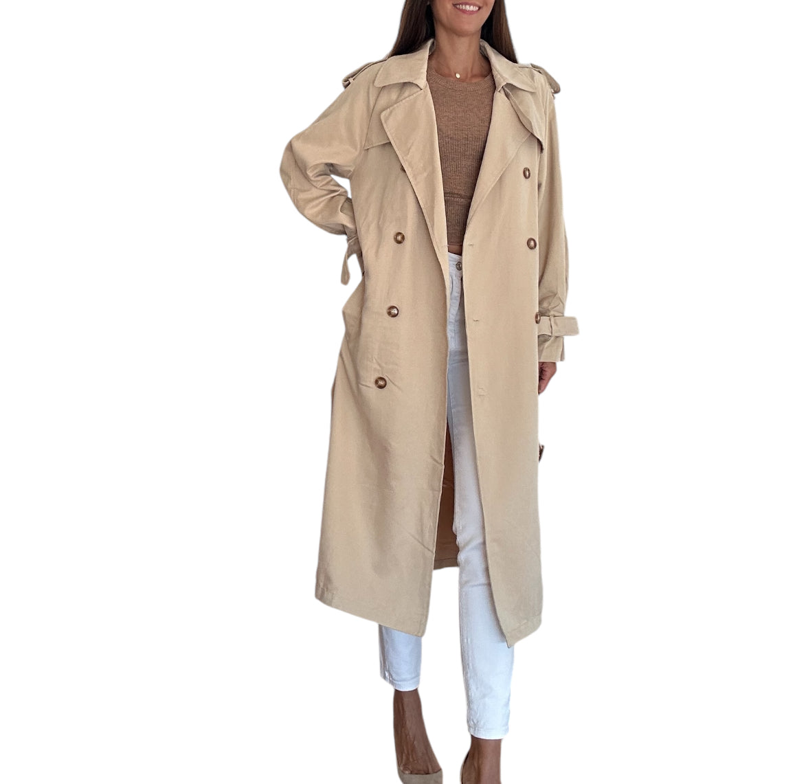 Les détails épurés et les épaulettes apportent une touche structurée qui fait toute la différence.

À porter avec un jean ou une robe, ce trench incarne le style effortless et sophistiqué.

----------------------------------------------------------------------------------------------------

Le modèle mesure 1m69 et porte une taille S.
Détails de la conception : 95% nylon et 5%polyester. Livraison sous 24h à 48h. Celle -ci vous est offerte à partir de 69€ d'achat.