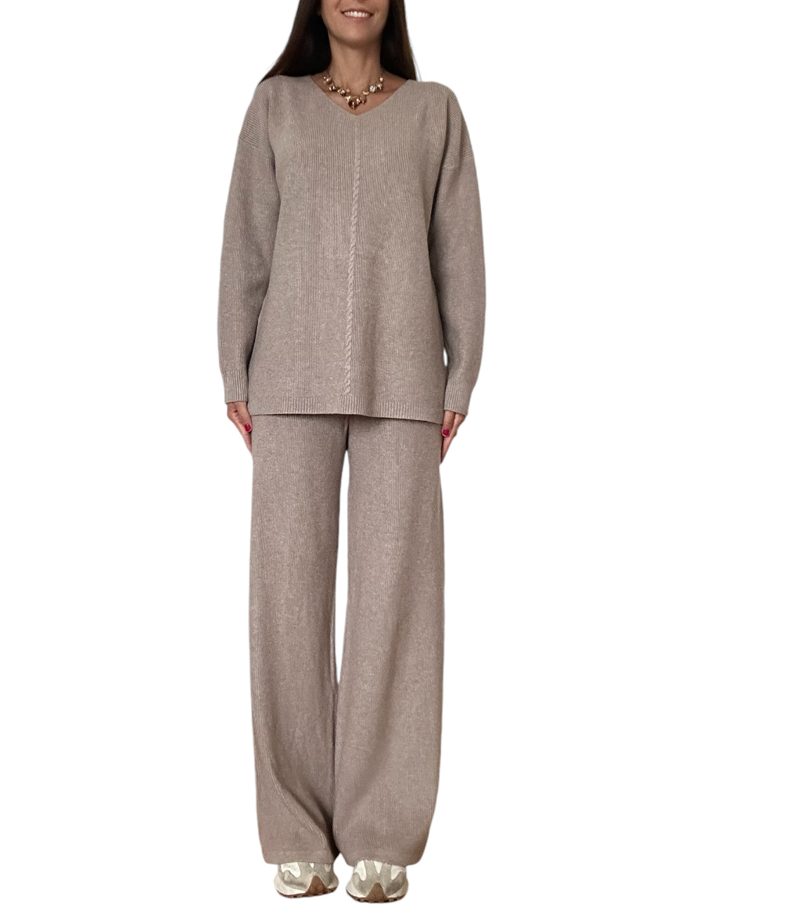 pull en laine
ensemble en laine chaud
ensemble pour femme
ensemble de très bonne qualité 
pull en laine
pantalon en laine
ensemble décontracté beige
pantalon chaud
ensemble pas cher en laine
ensemble pantalon et pull manches longues
ensemble couleur classique
ensemble confort
vêtements de qualité
vêtement cocooning
vetement pour l'hiver femme