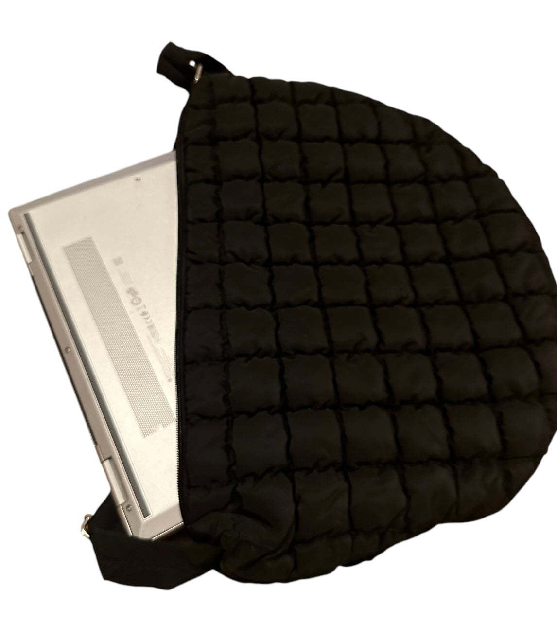 Sac profond
Sac fourre-tout
Couleur du sac : noire

Le modèle mesure 1m69.

Détails de la conception : 100% polyester.

Livraison sous 24h à 48h. Celle -ci vous est offerte à partir de 69€ d'achat.

Retours autonomes et gratuits sous un délai de 14 jours.